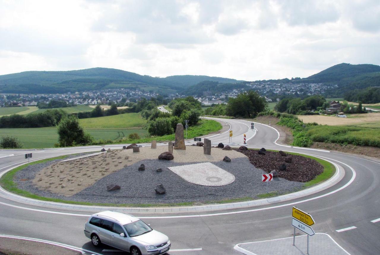 Ferienwohnungen Vulkaneifel Nickenich Exterior foto