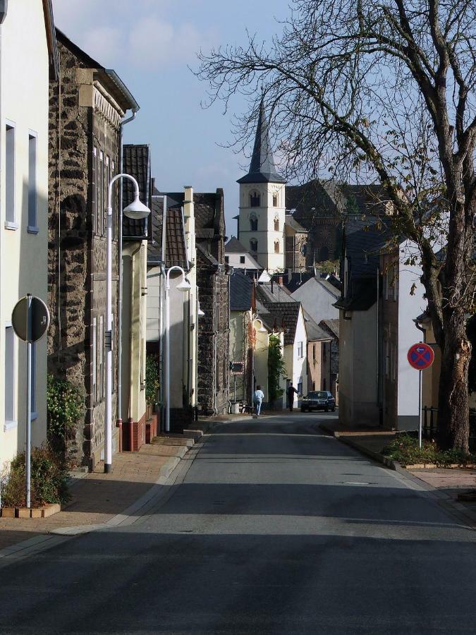 Ferienwohnungen Vulkaneifel Nickenich Exterior foto